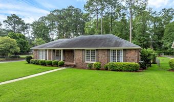 2704 PINE MANOR Ln, Albany, GA 31707