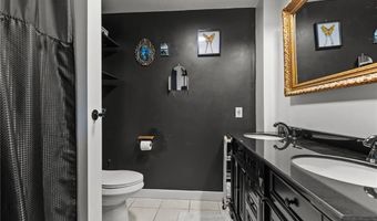25 Water St 102, East Greenwich, RI 02818