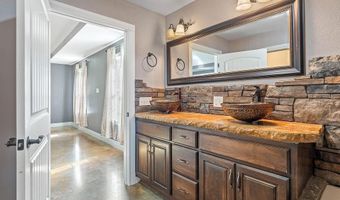6269 E State Highway 76, Anderson, MO 64831