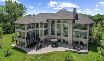 5636 Meadow Ln, Ann Arbor, MI 48105
