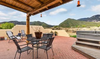 11 Los Altos, Arroyo Seco, NM 87514