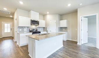 7084 Bexley Ct, Alexandria, LA 71303