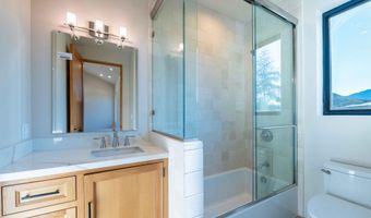 2224 Careful Ave, Agoura Hills, CA 91301