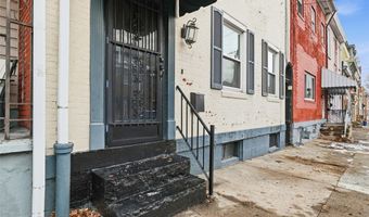 110 S 13th St, Airville, PA 15203