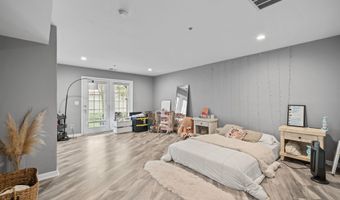 32 MARINA Dr, Bayonne, NJ 07002