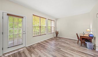 10707 Crossings Dr, Aurora, OH 44202