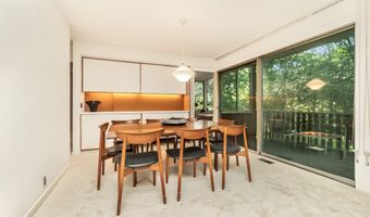 2707 Englave Dr, Ann Arbor, MI 48103