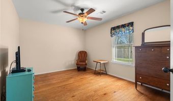 437 Riley Dr, Alma, AR 72921