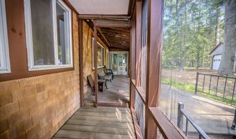 31 Herrick Rd, Belfast, ME 04915