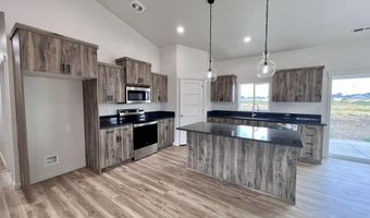 1180 Alpine Ave, Chubbuck, ID 83202