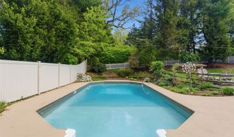 79 Buckboard Ln, Bristol, CT 06010
