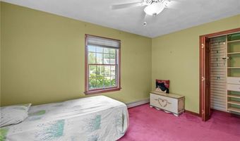 13 Sunnyside Dr, Cumberland, RI 02864
