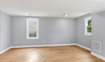 5811 WESTWOOD Ave, Baltimore, MD 21206