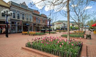 2711 Mapleton Ave 27, Boulder, CO 80304
