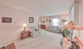2883 South St, Allentown, PA 18103
