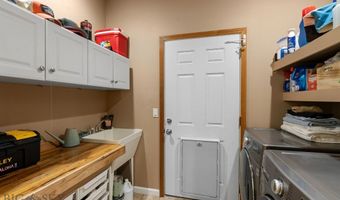 102 W Tobiano Trl, Belgrade, MT 59714