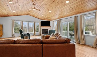 50 Champagne Cir, Campton, NH 03223