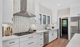 906 ALHAMBRA Ct, Orlando, FL 32804