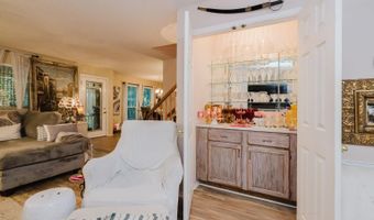 1307 River Oaks, Benton, AR 72019