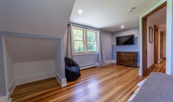 620 Poole Hill Rd, Bridgewater, NH 03222