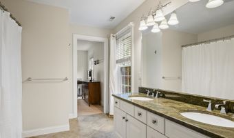 4 Chablis Ct, Bedford, NH 03110