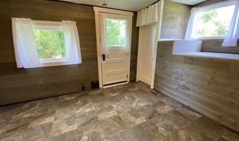 122 17th St, Bedford, IN 47421