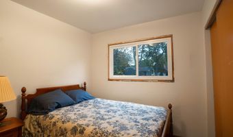 1517 W ROGERS Ave, Appleton, WI 54914