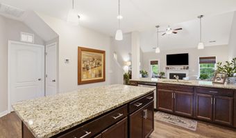 4060 Irwin Dr, Aberdeen, NC 28315