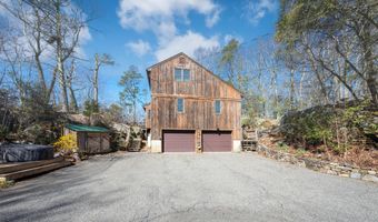 11 Spruce Mountain Trl, Danbury, CT 06810