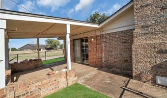 2524 N Robin St, Altus, OK 73521