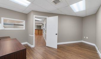 2563 FOREST Dr, Annapolis, MD 21401