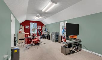 216 Whitfield Dr, Athens, AL 35613