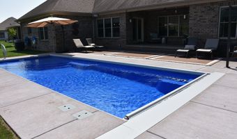 8034 Clearwater Ct, Plainfield, IN 46168