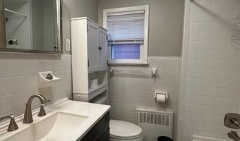 123 W 6TH St 2, Bayonne, NJ 07002