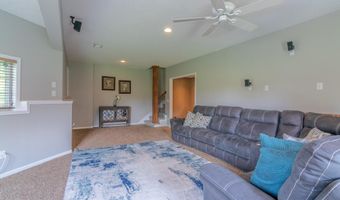 14108 Pine Valley Ct, Basehor, KS 66007