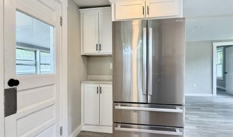 516 Hall St, Bow, NH 03304