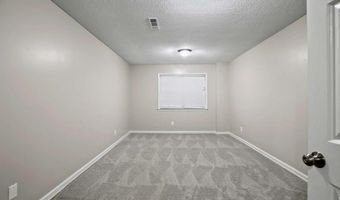 1027 Regency Dr, Acworth, GA 30102