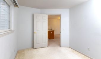 1870 Lindsay Ln, Ann Arbor, MI 48104