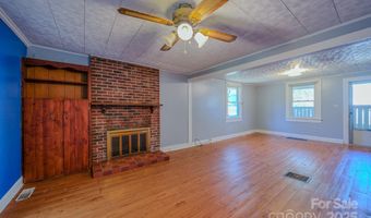 111 Le-An-Hurst Rd, Asheville, NC 28803