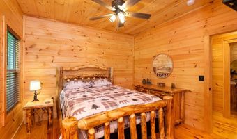 229 Whitetail Ridge Dr, Robbinsville, NC 28702