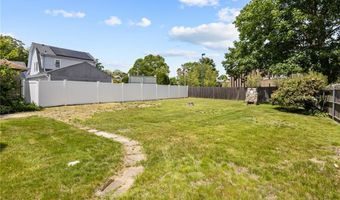 62 Fenner Ave, East Providence, RI 02915