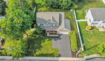 8 A Mason Ave, Bayonne, NJ 07035