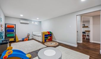 21101 CLARKSBURG Rd, Boyds, MD 20841
