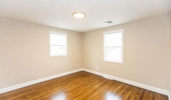 2 Holmes Rd, Coventry, RI 02816