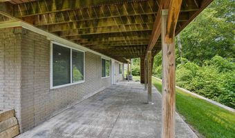 2320 Rice Ridge Ln NE, North Liberty, IA 52317
