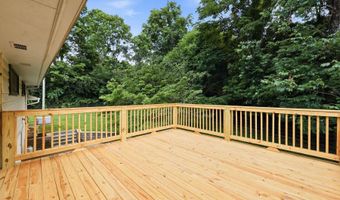 1007 Evergreen Rd, Anchorage, KY 40223
