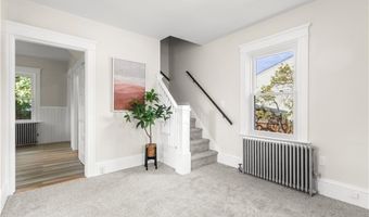 15 Spruce Ave, Cranston, RI 02910