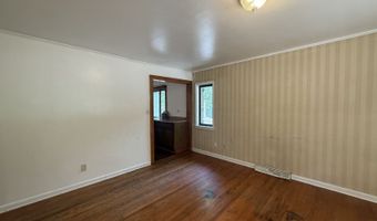 6 Riverview Dr, Athens, OH 45701