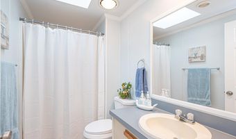 19 ANCHOR WAY Dr, Berlin, MD 21811