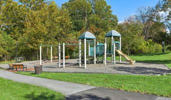 2421 BAILEYS POND Rd, Accokeek, MD 20607